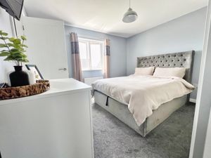 Photo 6- click for photo gallery